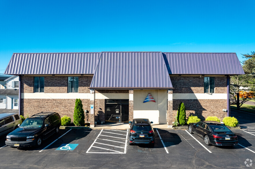 2605 Durham Rd, Bristol, PA for lease - Building Photo - Image 3 of 11