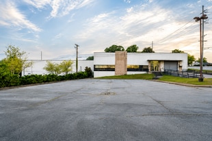 502 S Court St, Florence AL - Warehouse