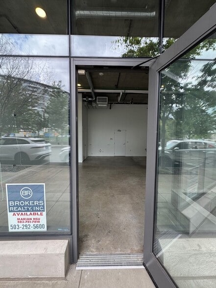 1455 NW 11th Ave, Portland, OR for lease - Building Photo - Image 2 of 12