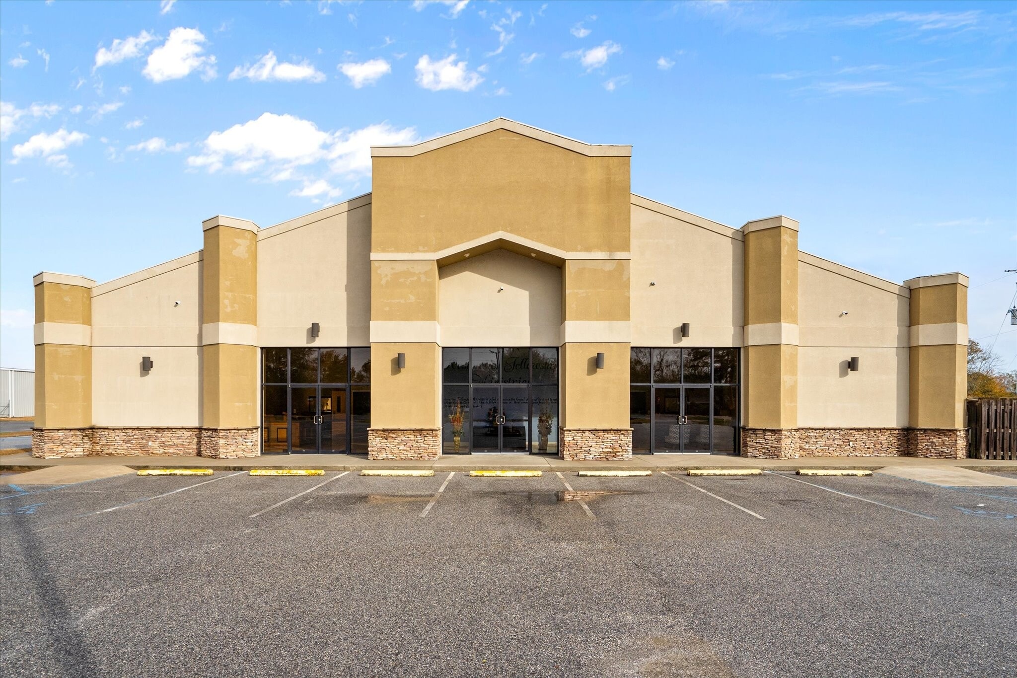 9585 Milton Jones Rd, Daphne, AL for sale Primary Photo- Image 1 of 1