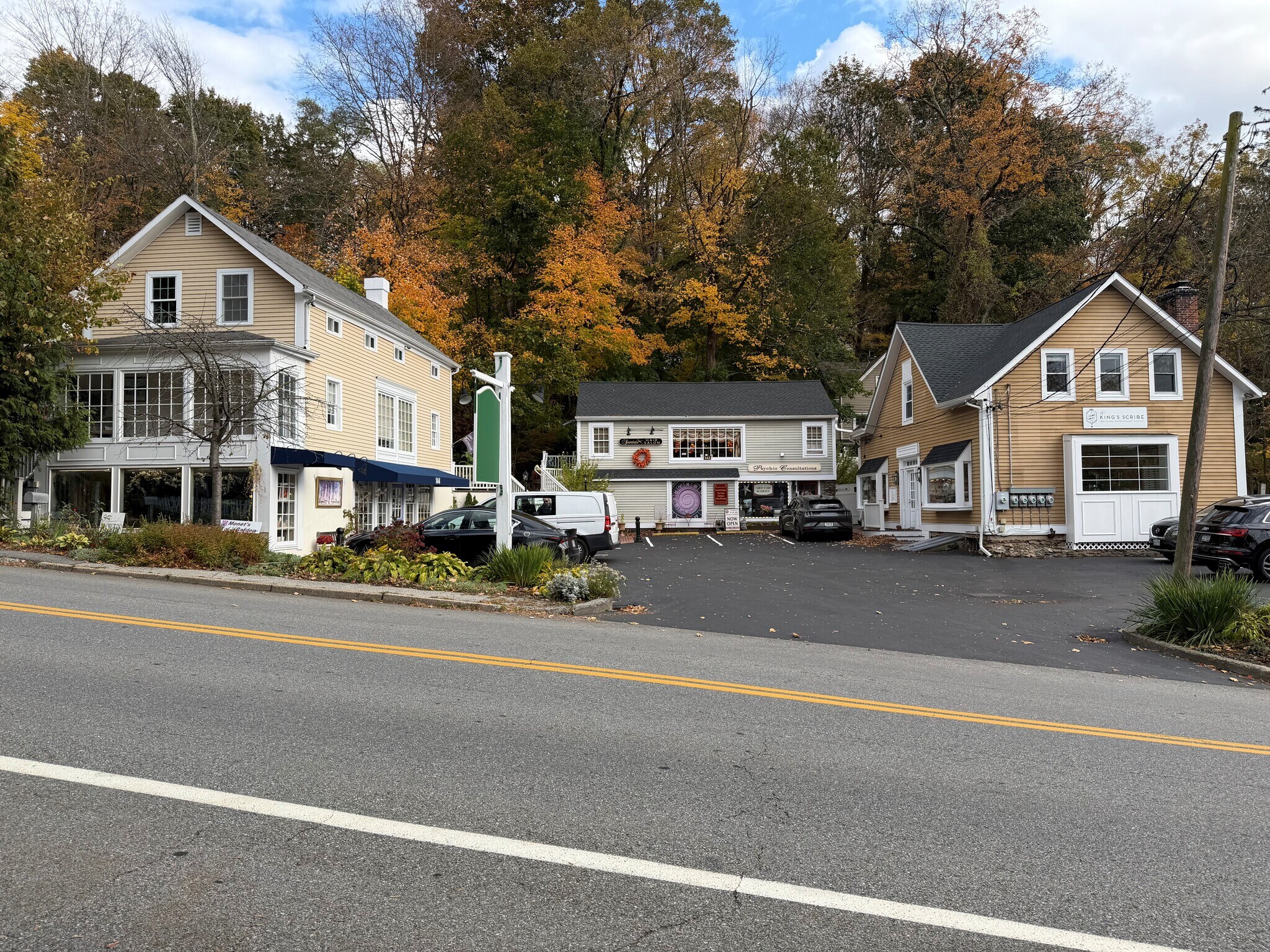140 King St, Chappaqua, NY for lease Interior Photo- Image 1 of 3