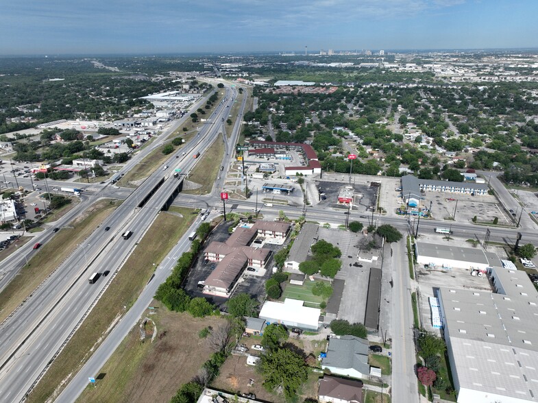 138 N. W. W. White Rd, San Antonio, TX for sale - Building Photo - Image 3 of 25