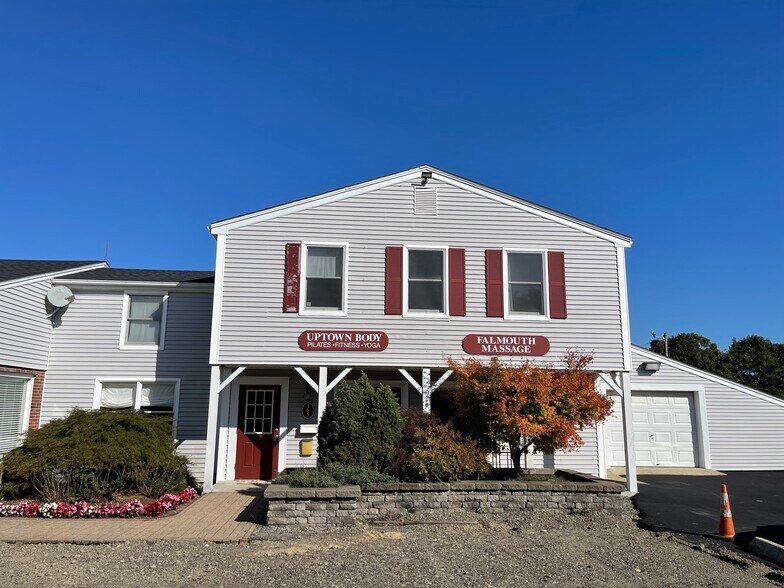 297 Dillingham Ave, Falmouth, MA 02540