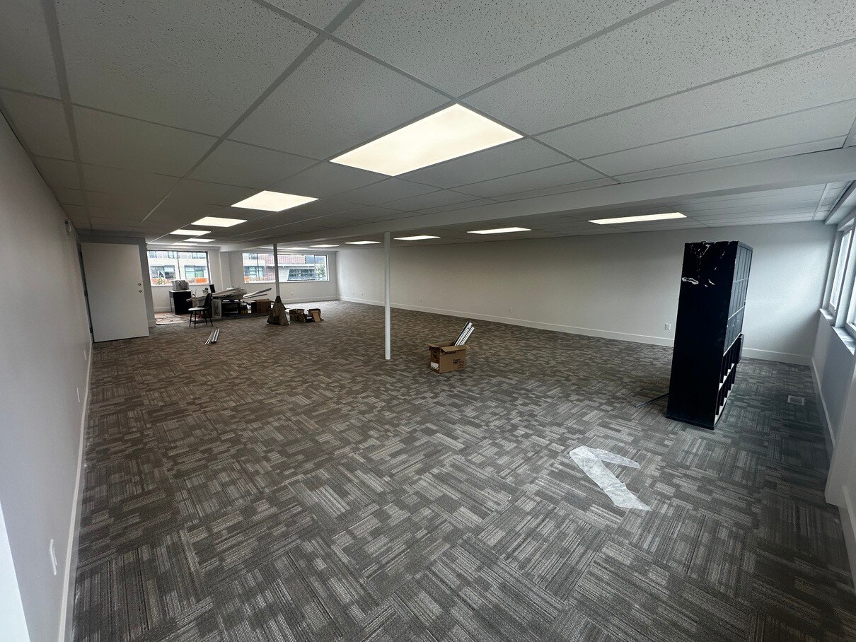 1751-1761 Capilano Rd, North Vancouver, BC for lease Interior Photo- Image 1 of 2