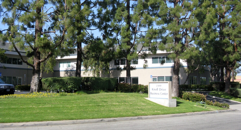 2300 Knoll Dr, Ventura, CA for lease - Building Photo - Image 2 of 21