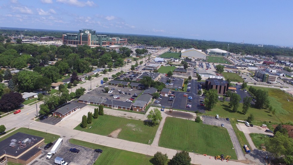 2127 S Oneida St, Green Bay, WI 54304