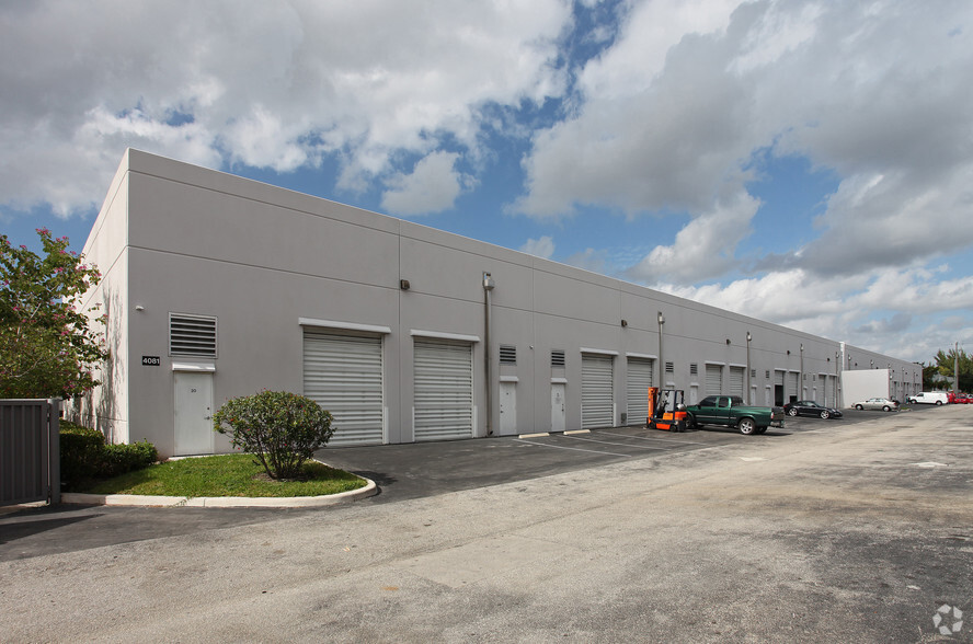 4081 SW 47th Ave, Davie, FL for lease - Building Photo - Image 2 of 3
