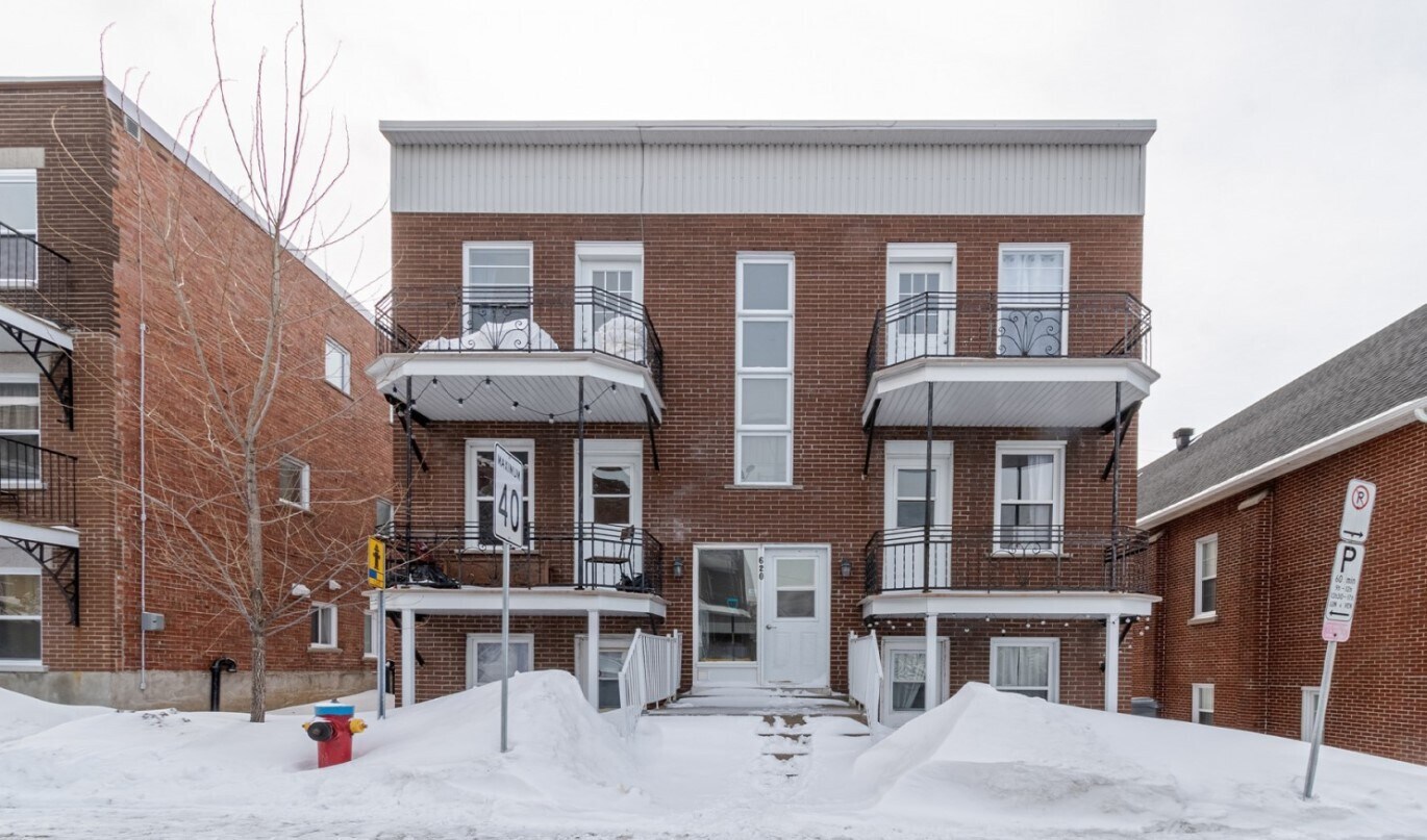 620 Av Belvédère, Québec, QC for sale Building Photo- Image 1 of 1