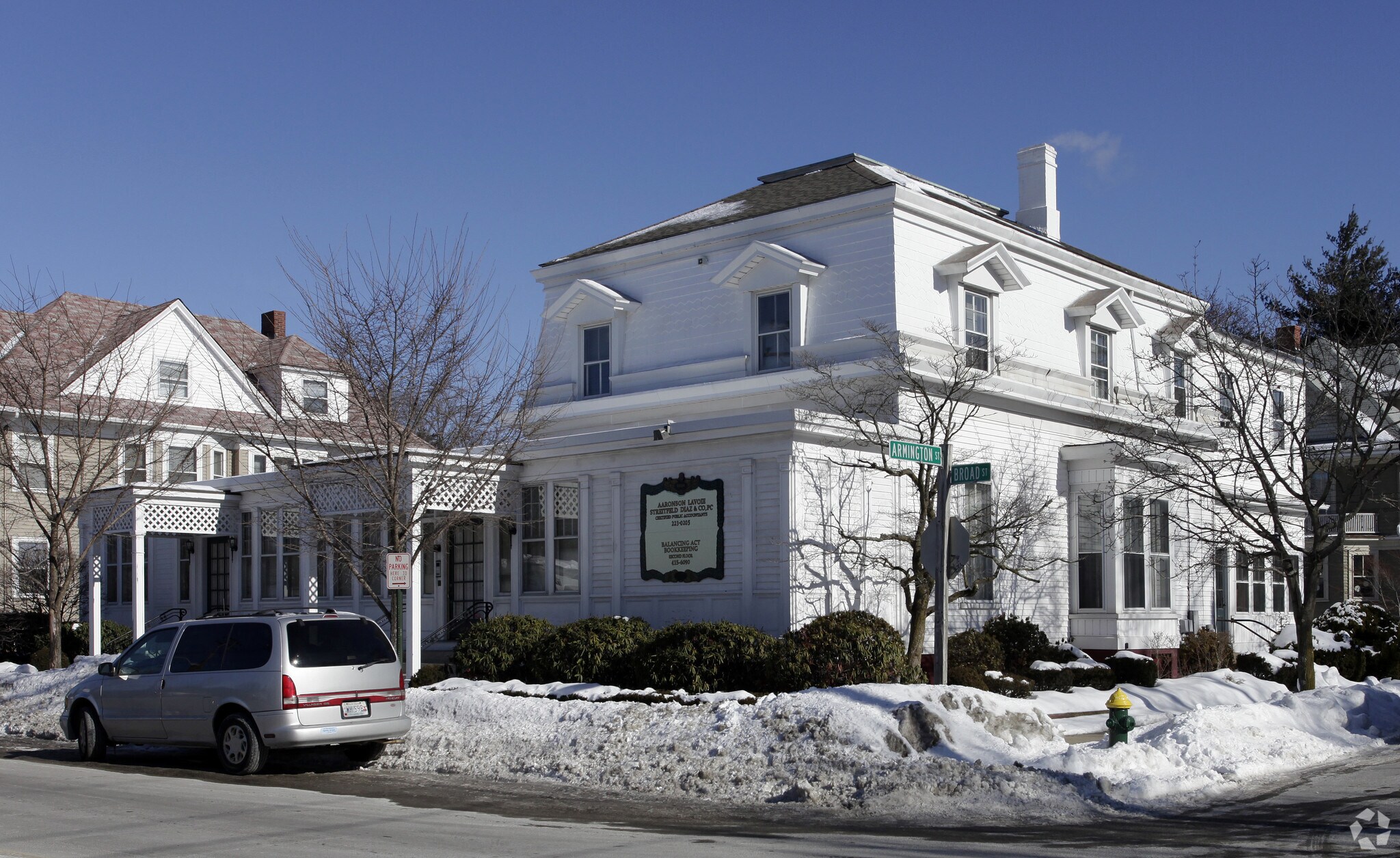 1604 Broad St, Cranston, RI for sale Primary Photo- Image 1 of 1