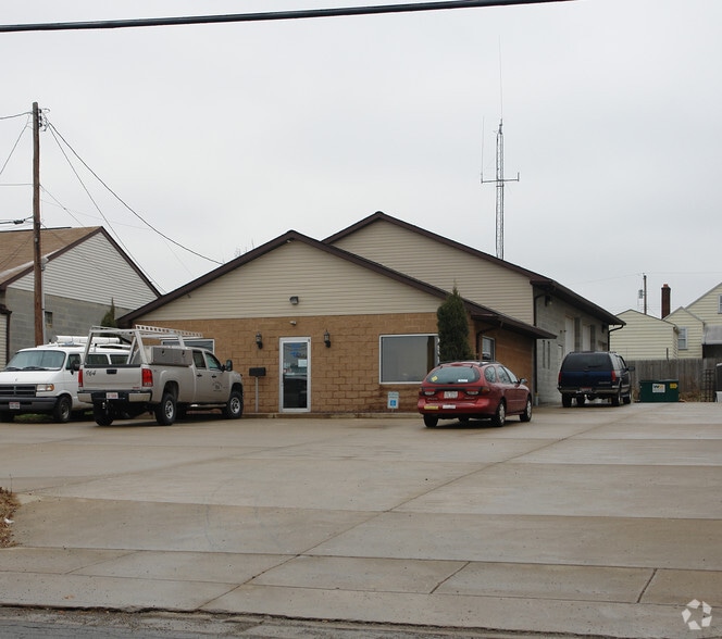123 N Meridian Rd, Youngstown, OH for sale - Building Photo - Image 1 of 2