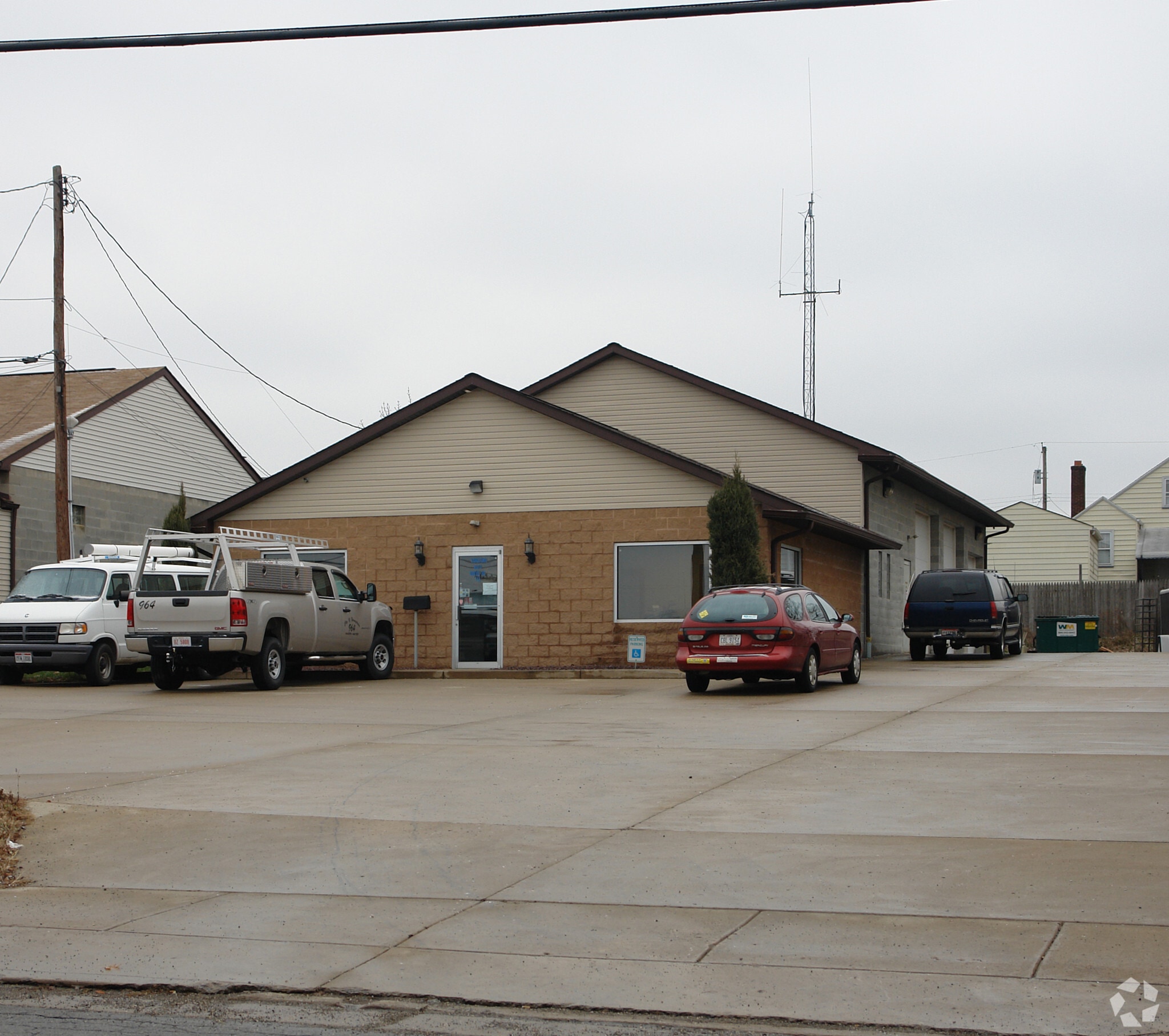 123 N Meridian Rd, Youngstown, OH for sale Primary Photo- Image 1 of 3