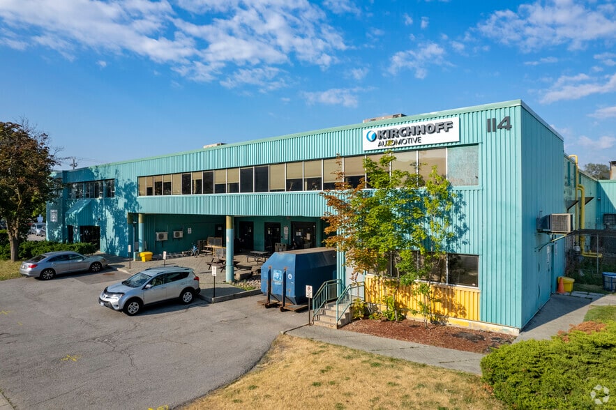 114 Clayson Rd, Toronto, ON for sale - Primary Photo - Image 1 of 1