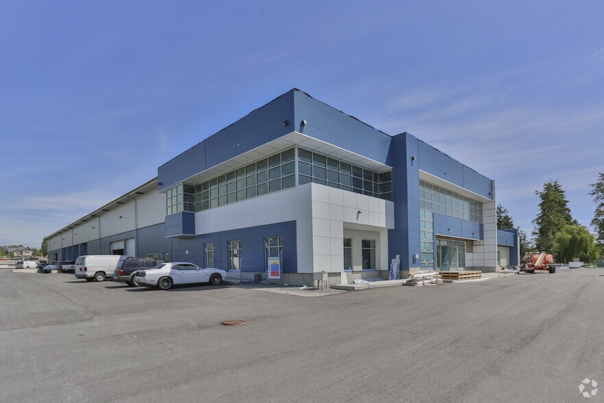 19025 52 Ave, Surrey, BC for sale - Primary Photo - Image 1 of 19