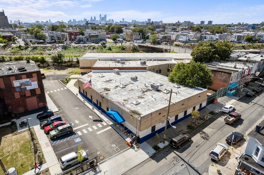 124 E Indiana Ave, Philadelphia, PA for lease - Primary Photo - Image 1 of 4