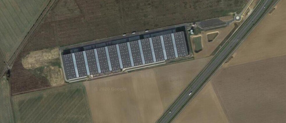 Industrial in Nanteuil-le-Haudouin for lease - Building Photo - Image 2 of 17