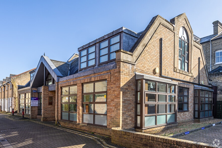 50-51 Cambridge Pl, Cambridge for lease - Primary Photo - Image 1 of 2