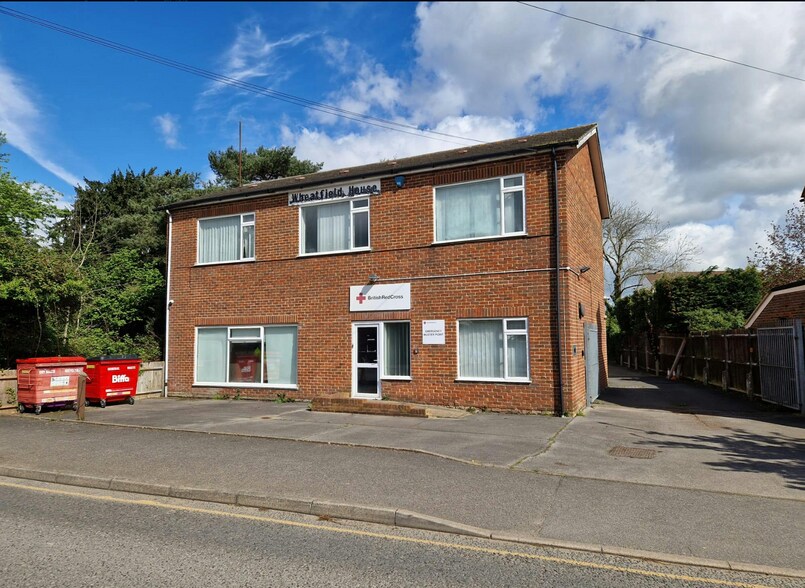 9 Church Rd, Paddock Wood for sale - Primary Photo - Image 1 of 1