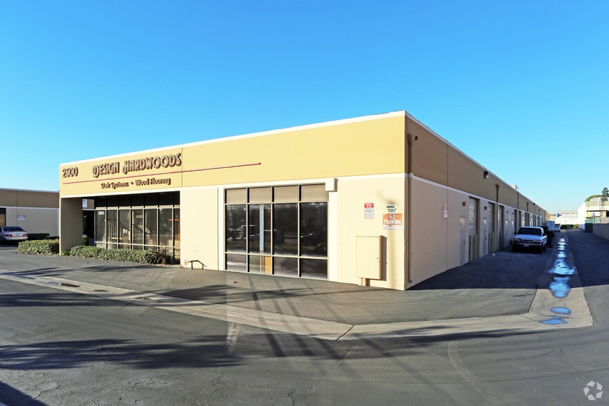 2520 S Fairview St, Santa Ana, CA for lease - Building Photo - Image 3 of 5
