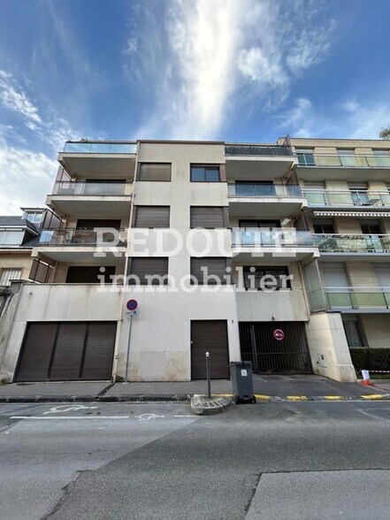 Office in Reims for lease - Building Photo - Image 1 of 7