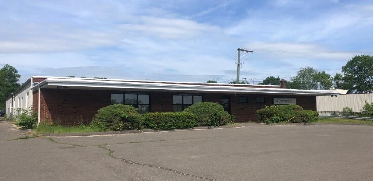 178 and 184 Commercial St in Watertown portfolio of 2 properties for sale on LoopNet.com - Building Photo - Image 2 of 7