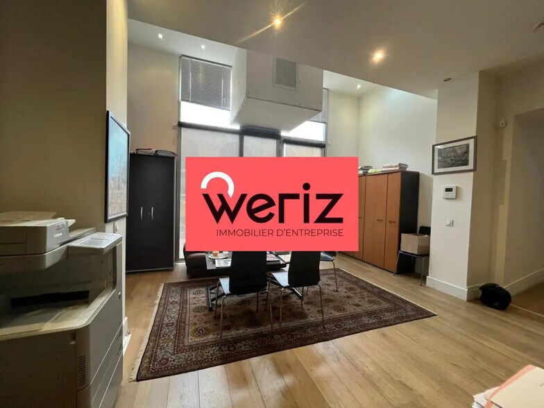 Office in Marseille for lease - Interior Photo - Image 3 of 5