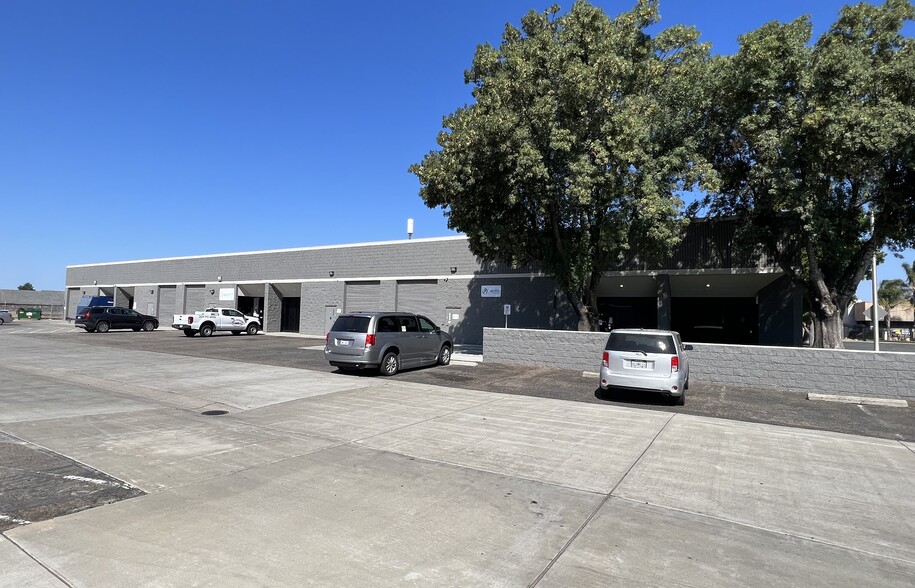 4217 Coronado Ave, Stockton, CA for lease - Building Photo - Image 2 of 3