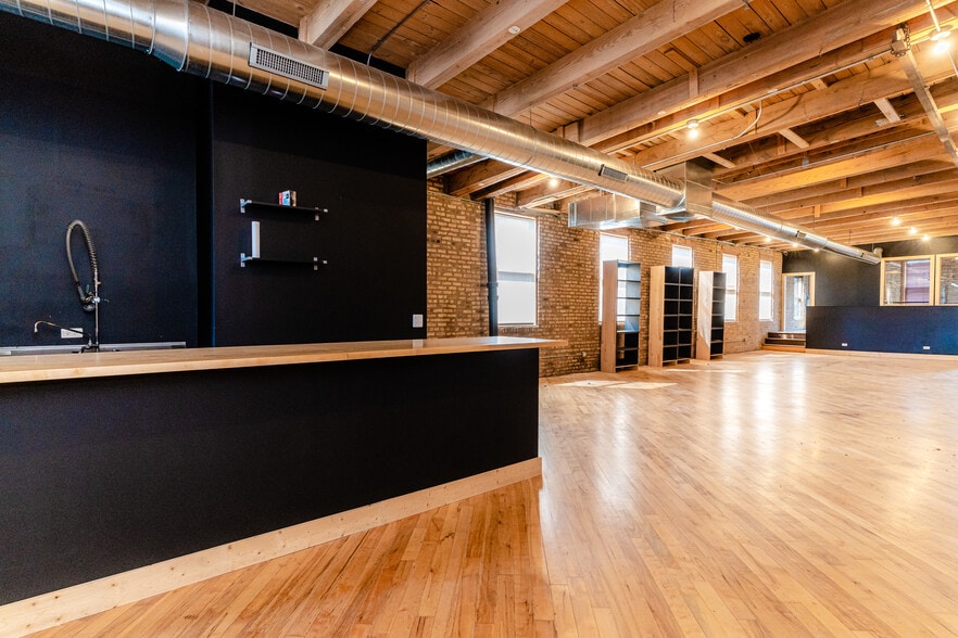 1658 N Ada St, Chicago, IL for lease - Building Photo - Image 2 of 8