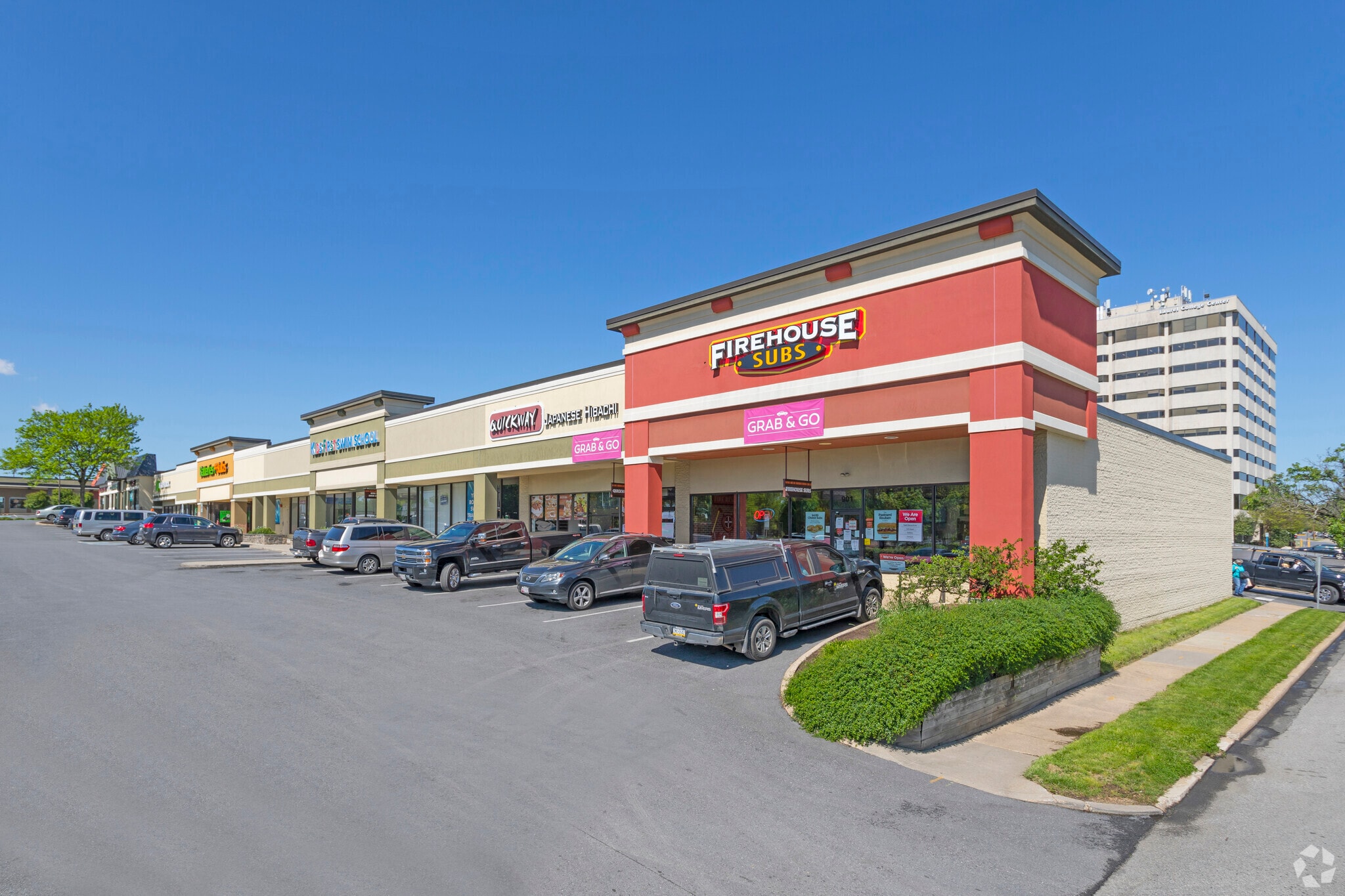 910 Fairlawn Ave, Laurel, MD 20707 Laurel Shopping Center