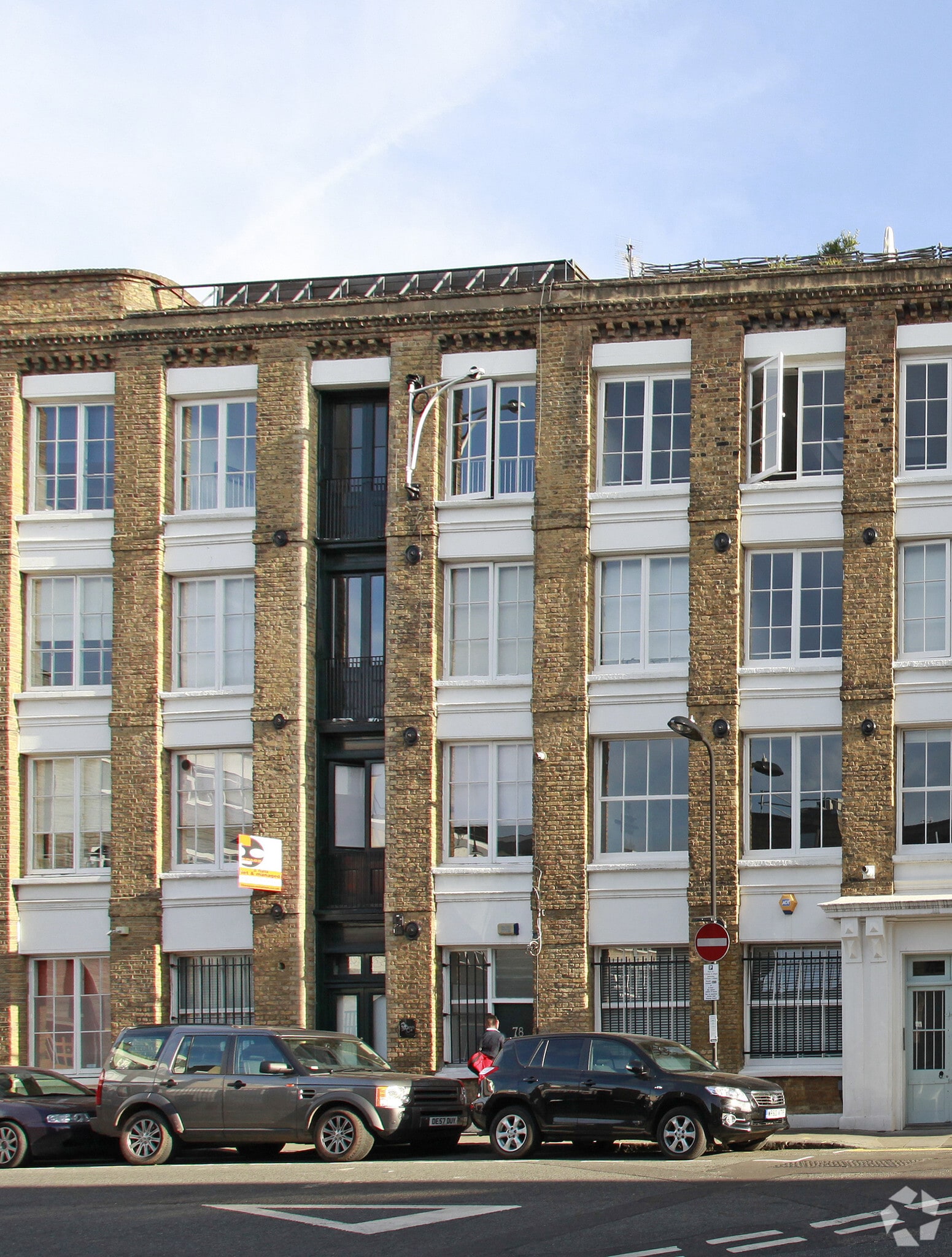 78 Luke St, London for sale Primary Photo- Image 1 of 1