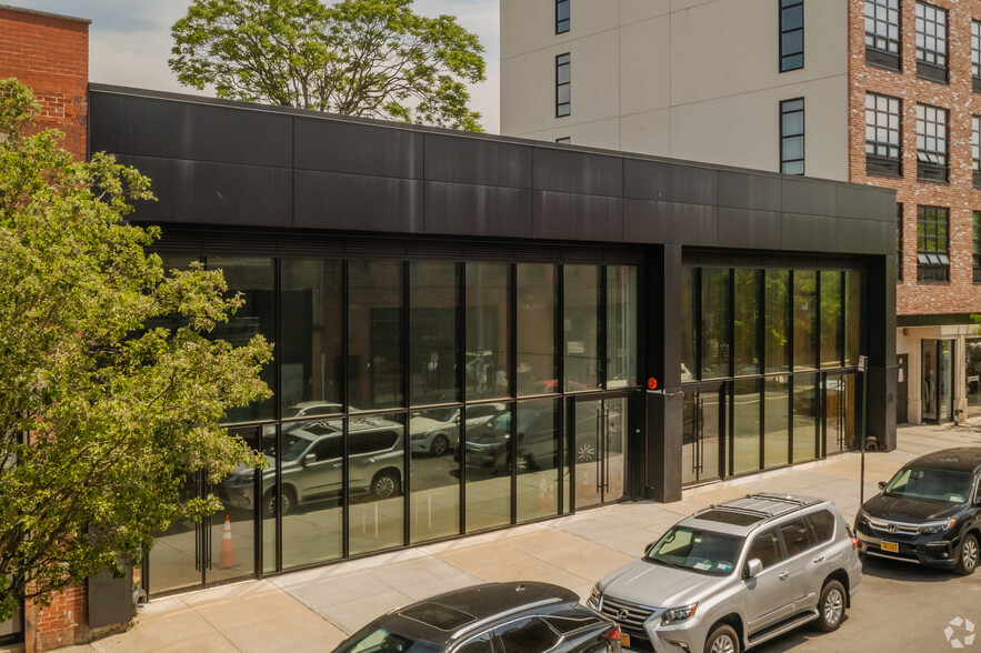 61-63 N 6th St, Brooklyn, NY for lease - Primary Photo - Image 1 of 16