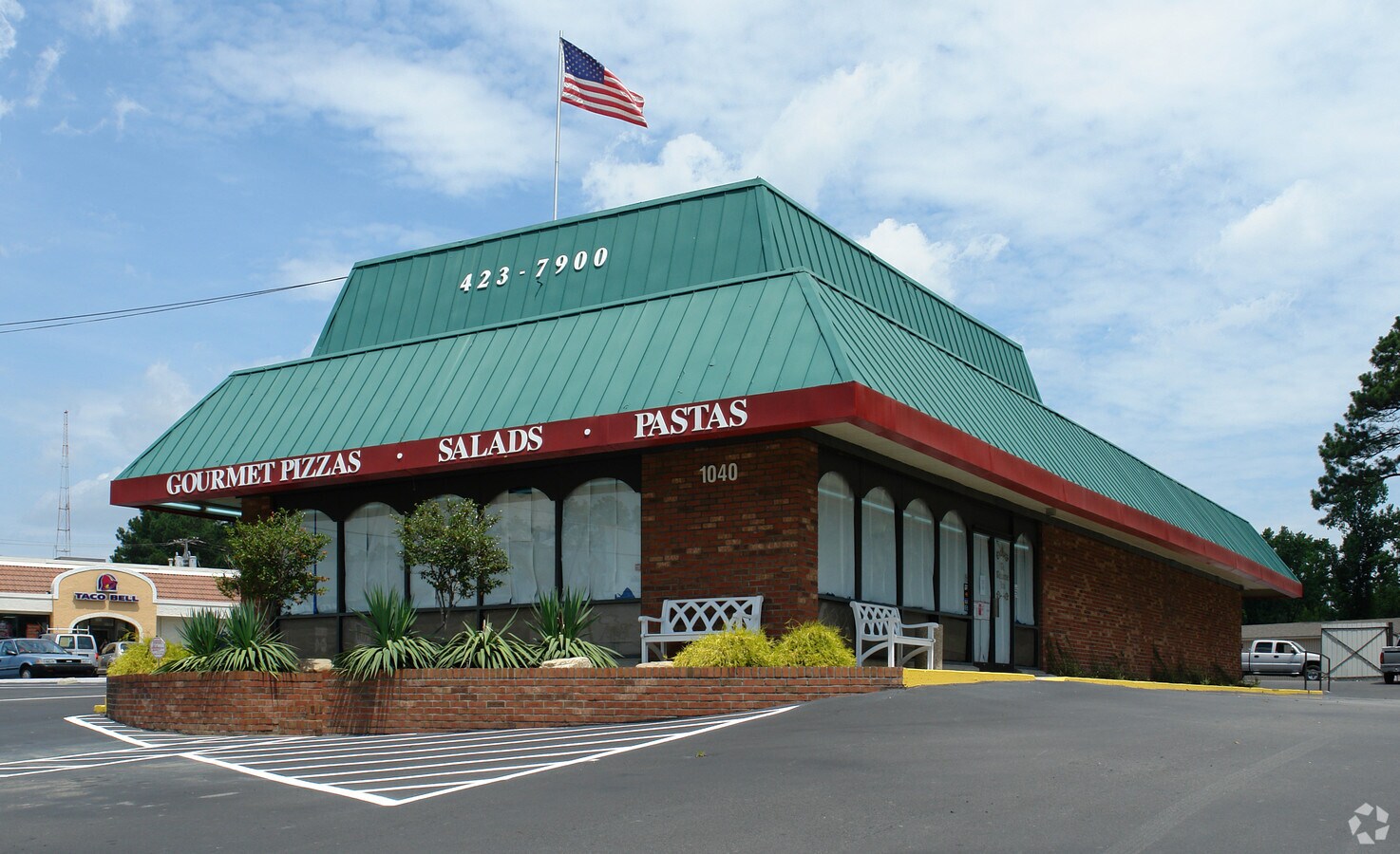 1040 Bragg Blvd, Fayetteville, NC 28301