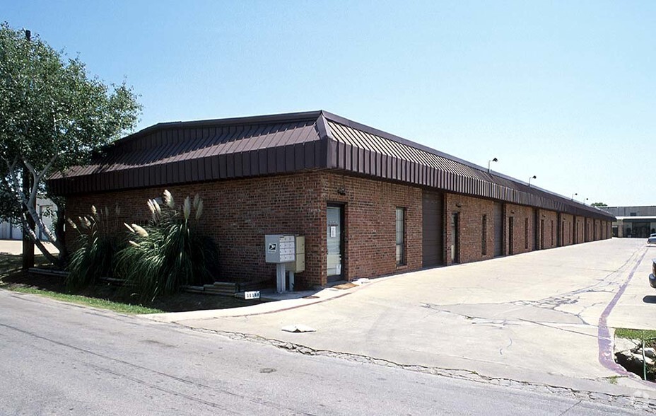 11166 Ables Ln, Dallas, TX for lease - Building Photo - Image 2 of 40