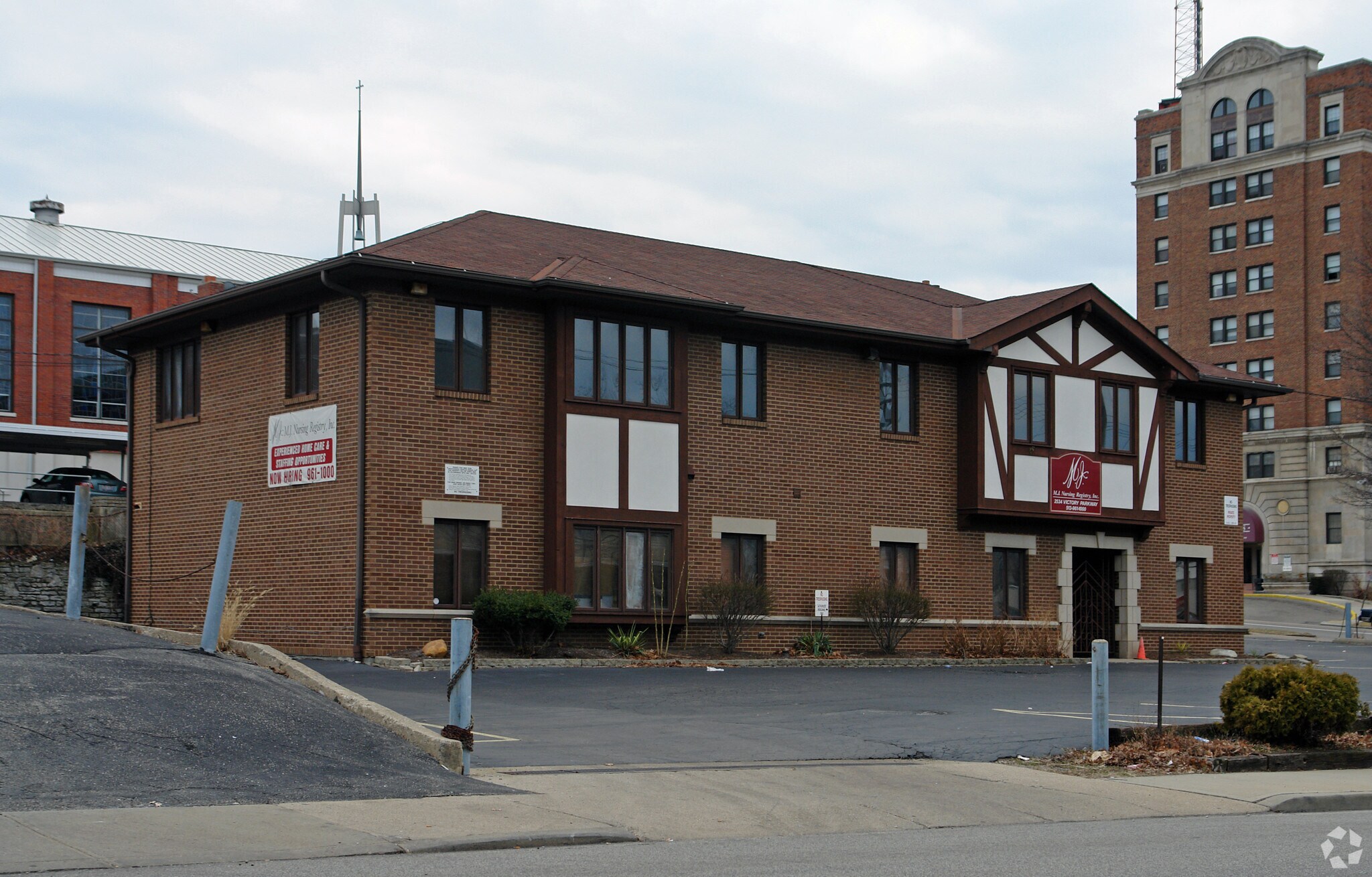 1215 William Howard Taft Rd, Cincinnati, OH for sale Primary Photo- Image 1 of 1