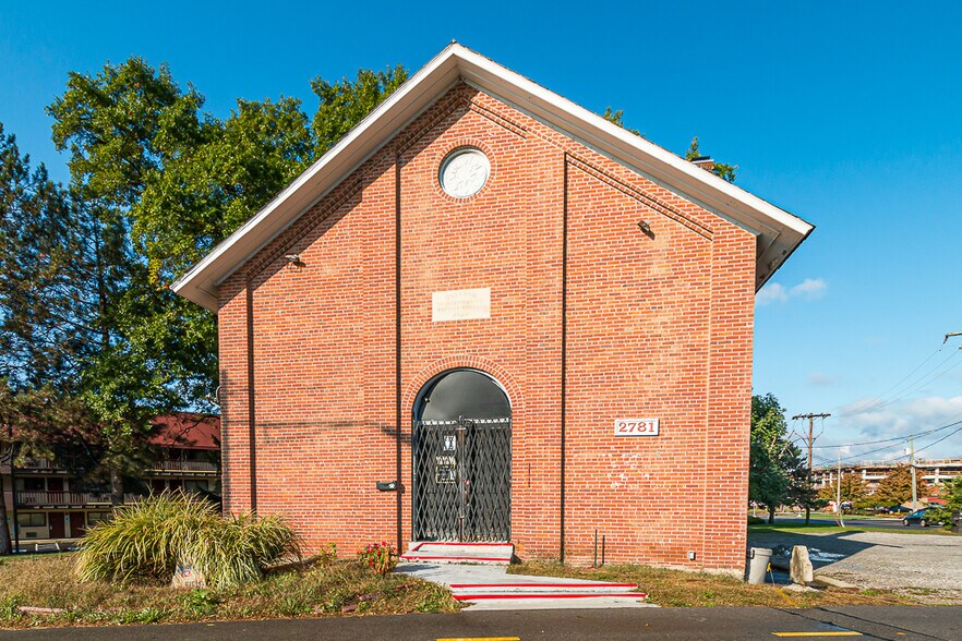 2781 Olentangy River Rd, Columbus, OH 43202