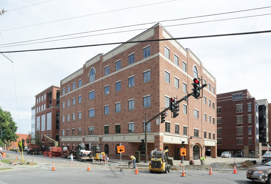 60 Railroad Pl, Saratoga Springs, NY 12866