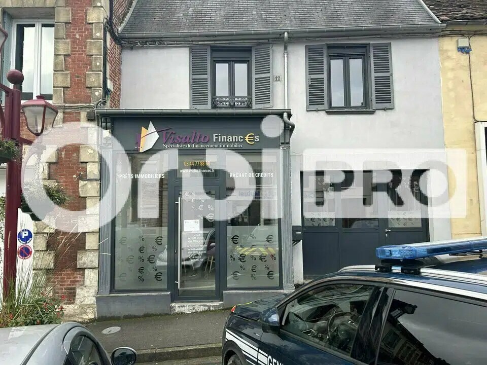 Office in Saint-Just-en-Chaussée for sale Building Photo- Image 1 of 7