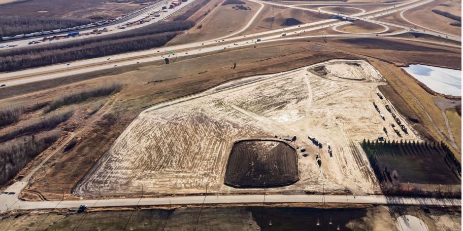 18819 137 Av NW, Edmonton, AB for sale Building Photo- Image 1 of 3