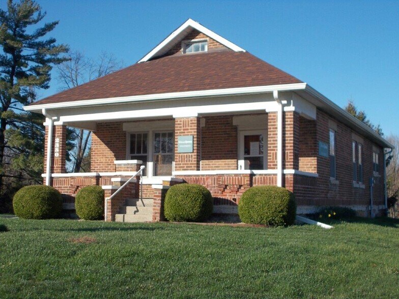 2340-2350 N State Highway 7, North Vernon, IN for sale - Building Photo - Image 1 of 1