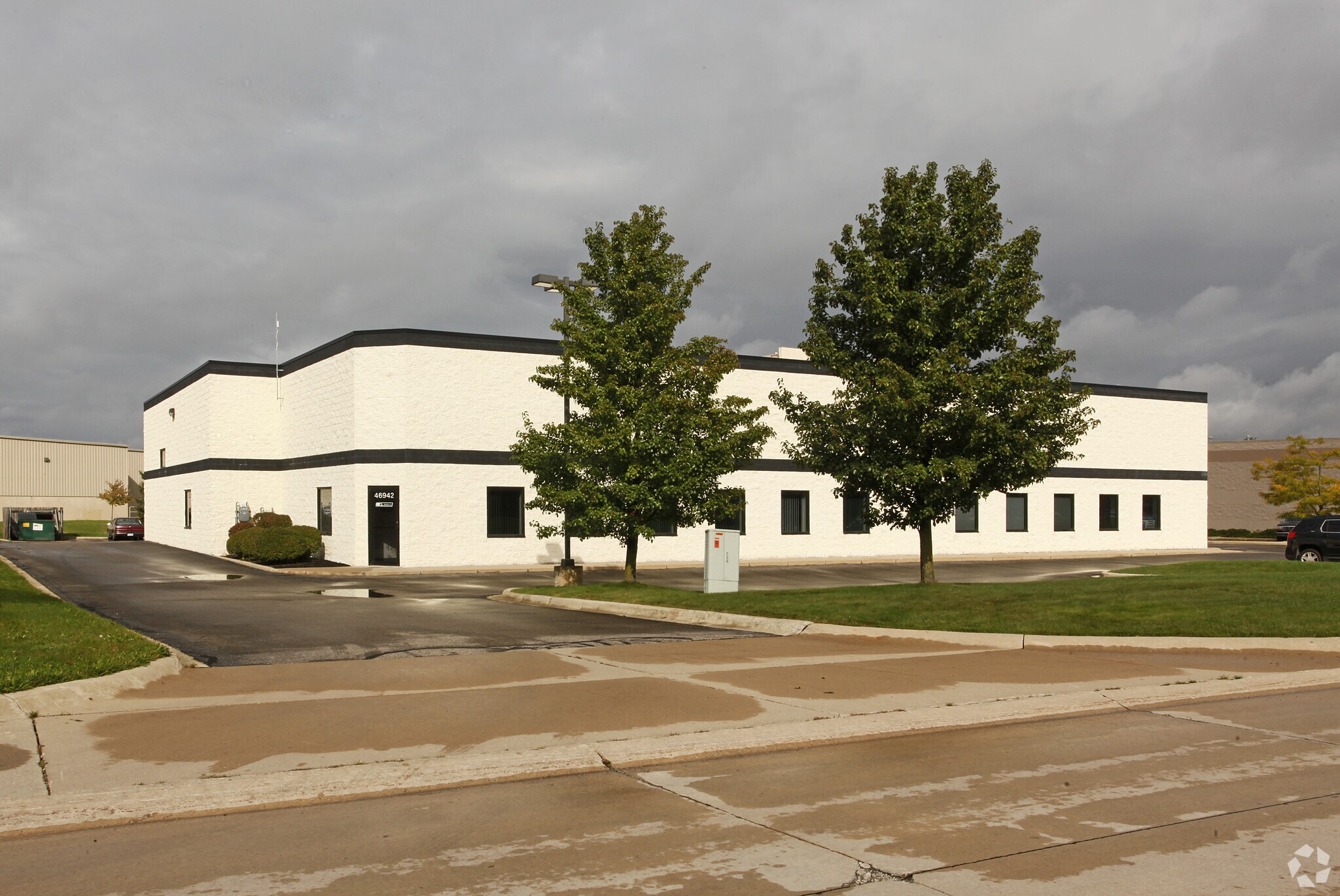 46934-46942 Magellan Dr, Wixom, MI for sale Primary Photo- Image 1 of 1