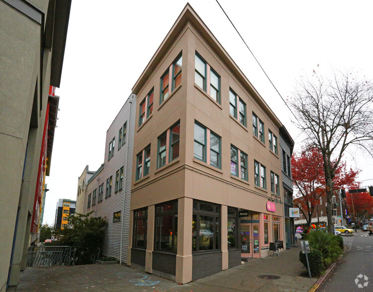 3415 Fremont Ave N, Seattle, WA for lease - Building Photo - Image 3 of 3