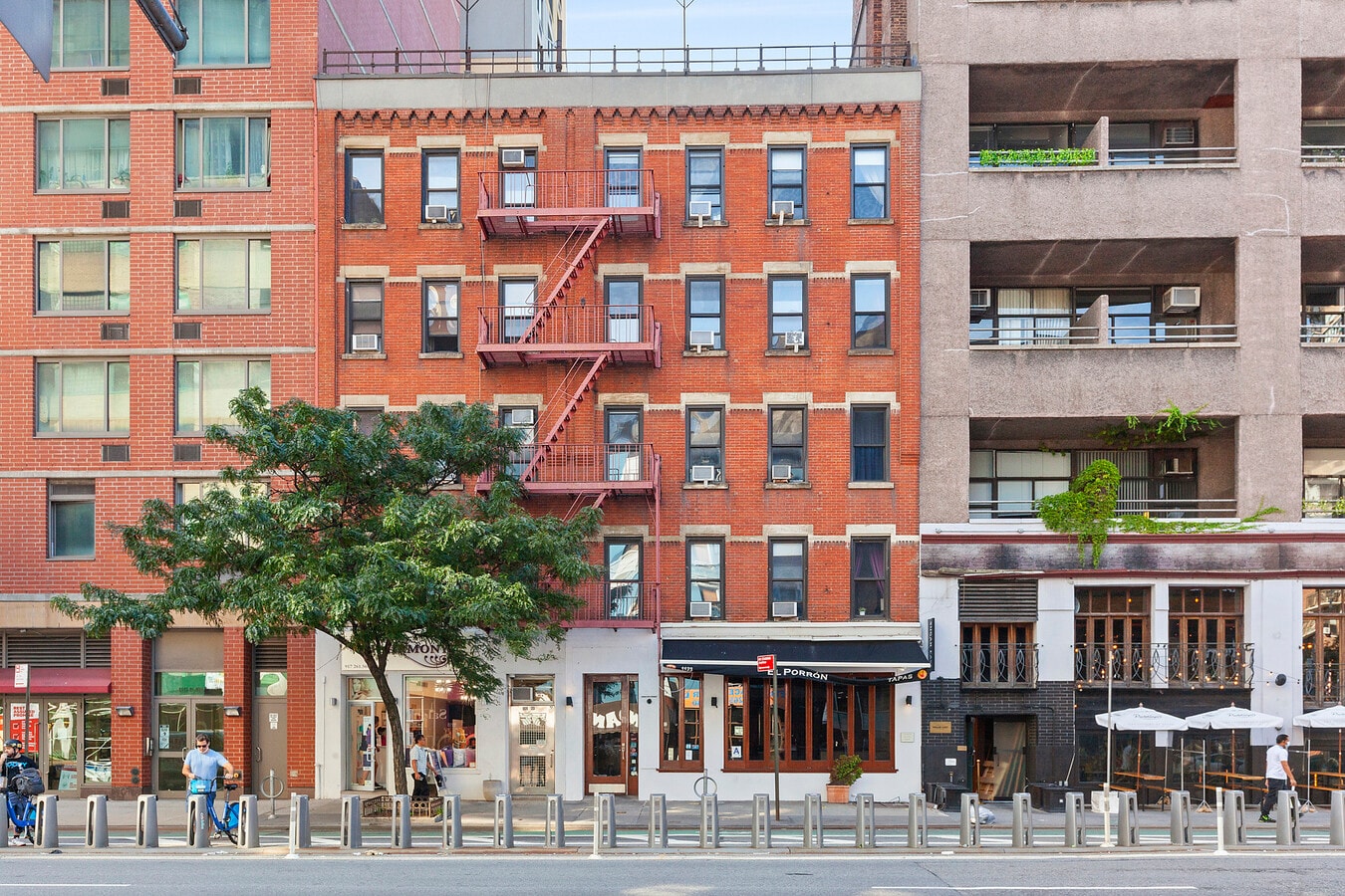 11211123 First Ave, New York, NY 10065