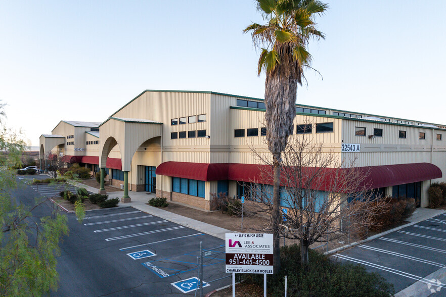 32543 Corydon Rd, Lake Elsinore, CA for sale - Primary Photo - Image 1 of 1