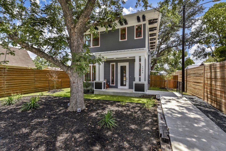 1206 Hart St, Georgetown, TX for sale - Primary Photo - Image 1 of 1