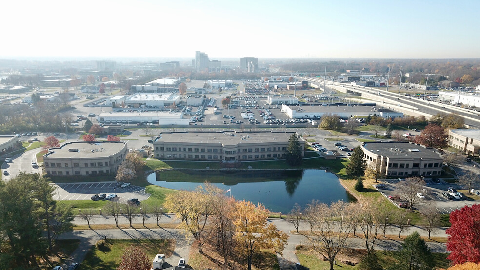 3021 E 98th St, Indianapolis, IN for lease - Building Photo - Image 1 of 10