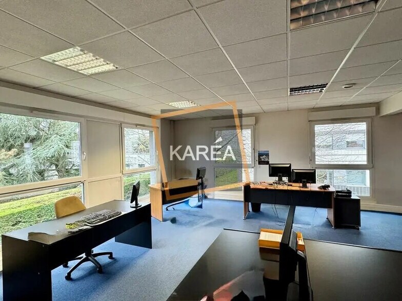 Office in Magny-le-Hongre for sale - Interior Photo - Image 1 of 5