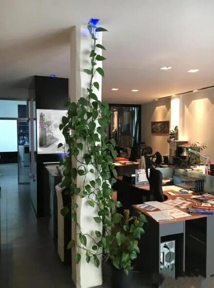 Office in Le Havre for lease - Interior Photo - Image 1 of 5