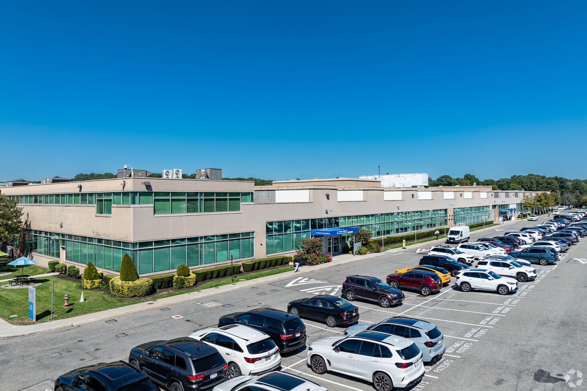 1111 Marcus Ave, New Hyde Park, NY for sale Primary Photo- Image 1 of 1