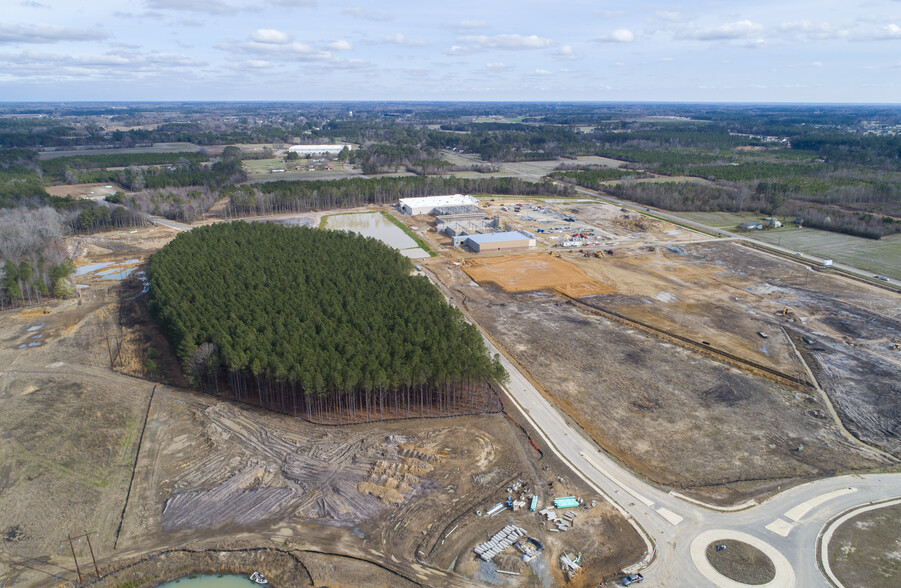 Intersection of I-95 & Hwy 70, Selma, NC for lease - Building Photo - Image 2 of 5