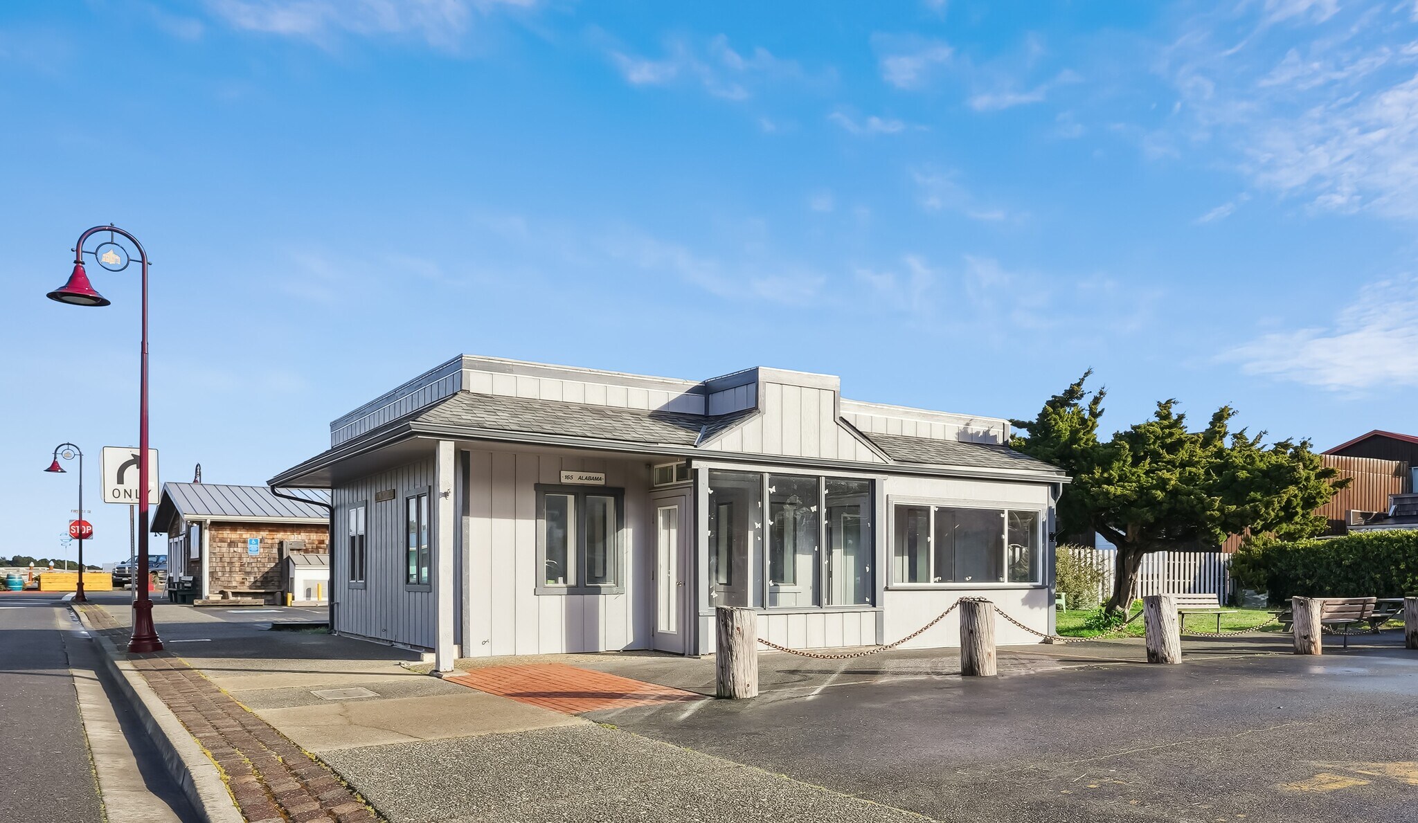165 Alabama Ave SE, Bandon, OR for sale Building Photo- Image 1 of 25