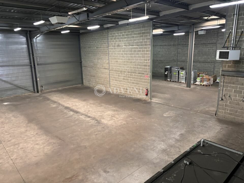Flex in Le Mans for sale Building Photo- Image 1 of 4